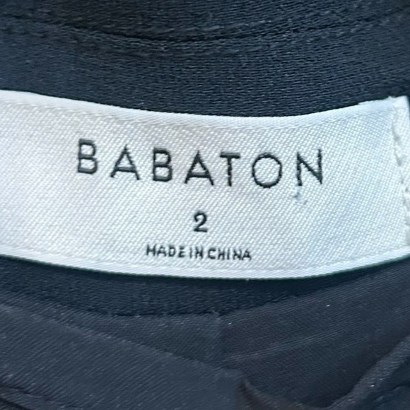 Aritzia Babaton Standout Double-Breasted Blazer - (Re)ssential- Size 2 - Picture 8 of 15